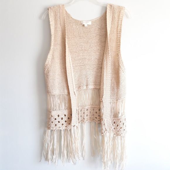 Umgee Jackets & Blazers - 3/$25 Umgee Beige Boho Fringe Crochet Vest Sz S